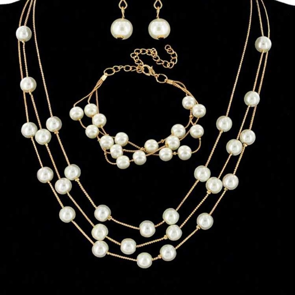 NWT White and Gold Pearl Necklace, Bracelet, Earrings set - Picture 2 of 5